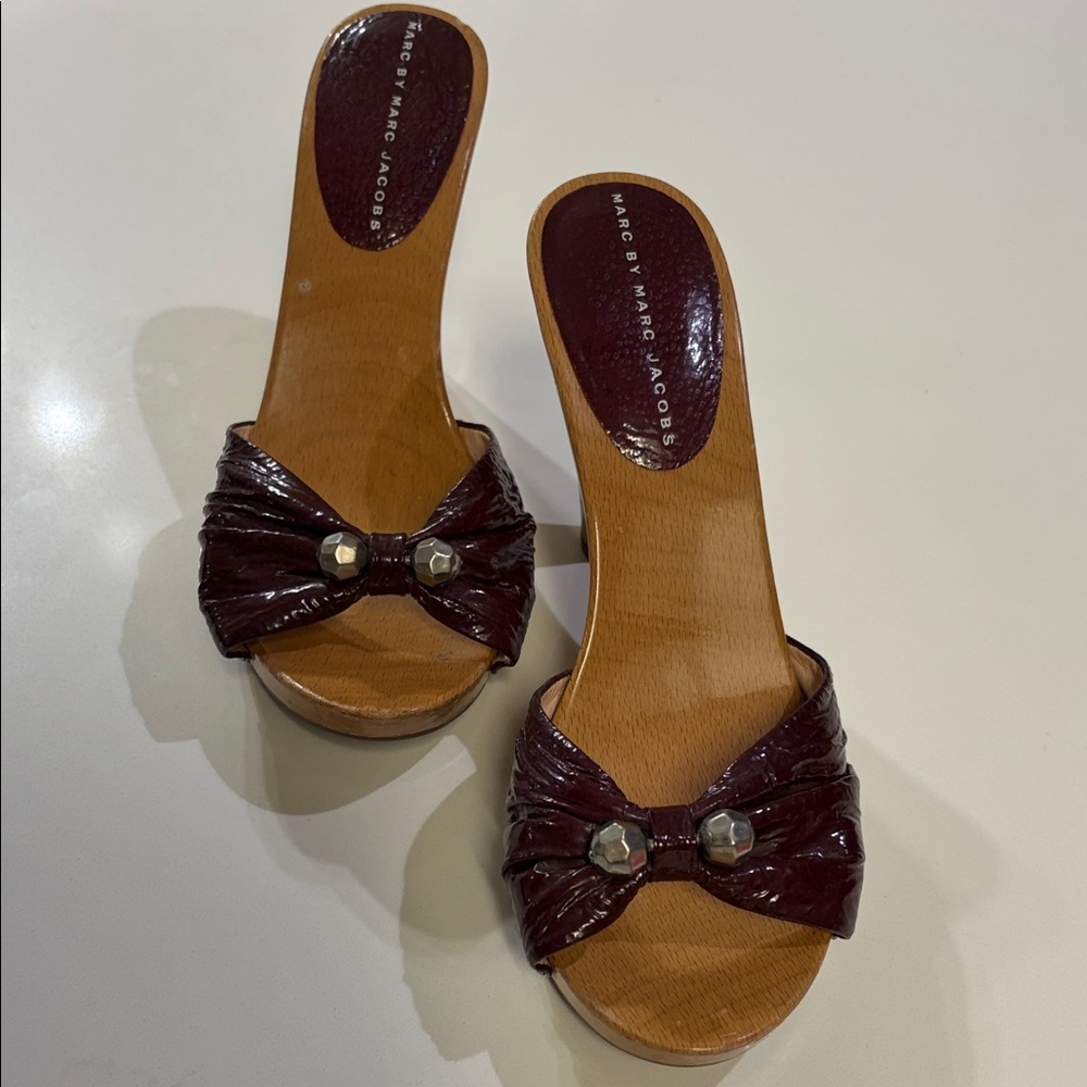 Marc Jacobs Wood Burgundy Mules with Bow Accent-Y2K - Picture 3 of 10
